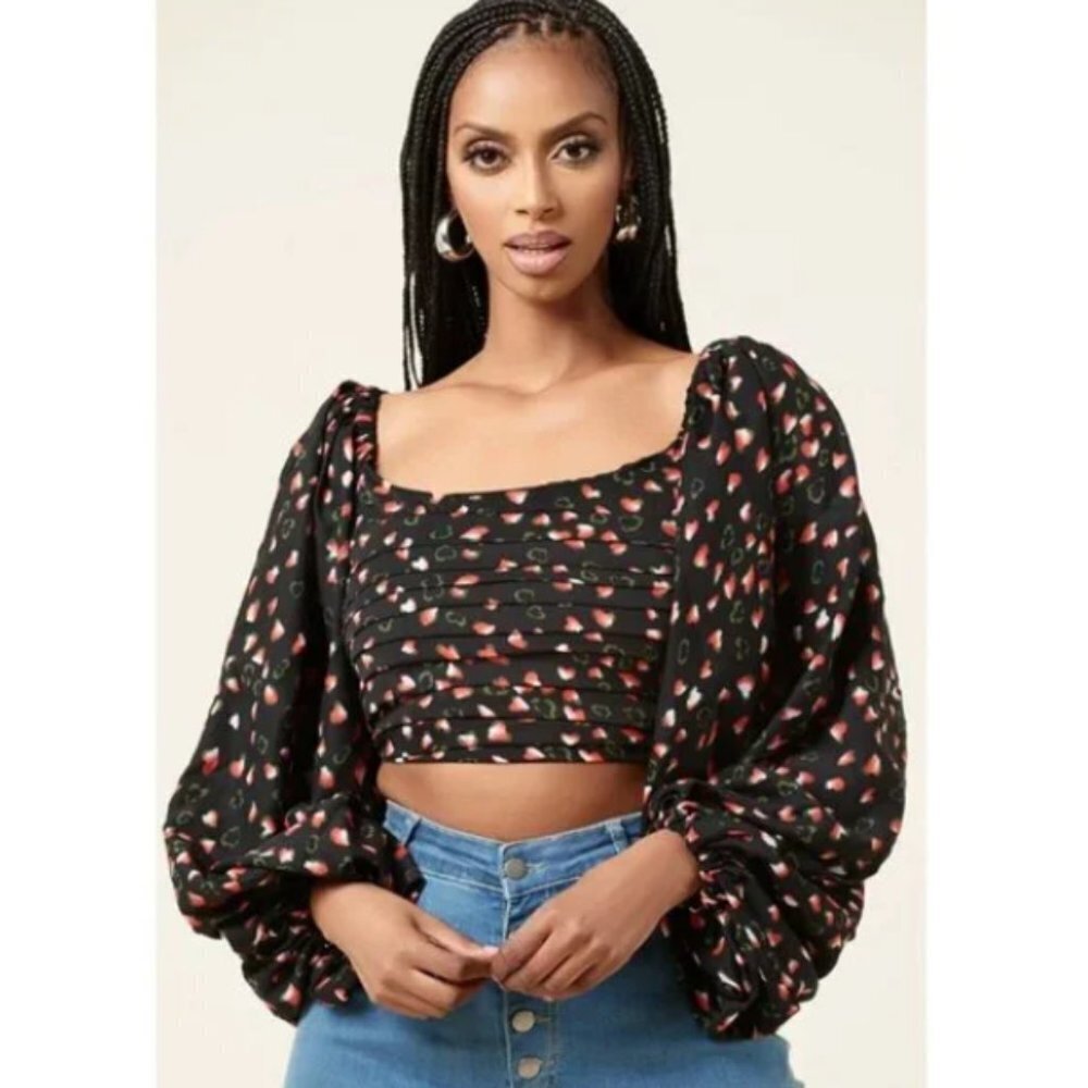Grass Fields Women's Ayan Puff Sleeve Crop Top - 10